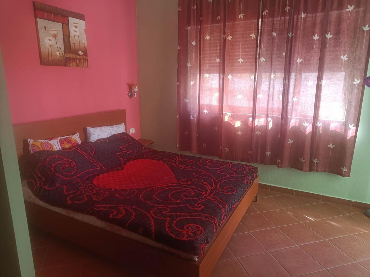 Aldom Apartments Durrës Eksteriør billede