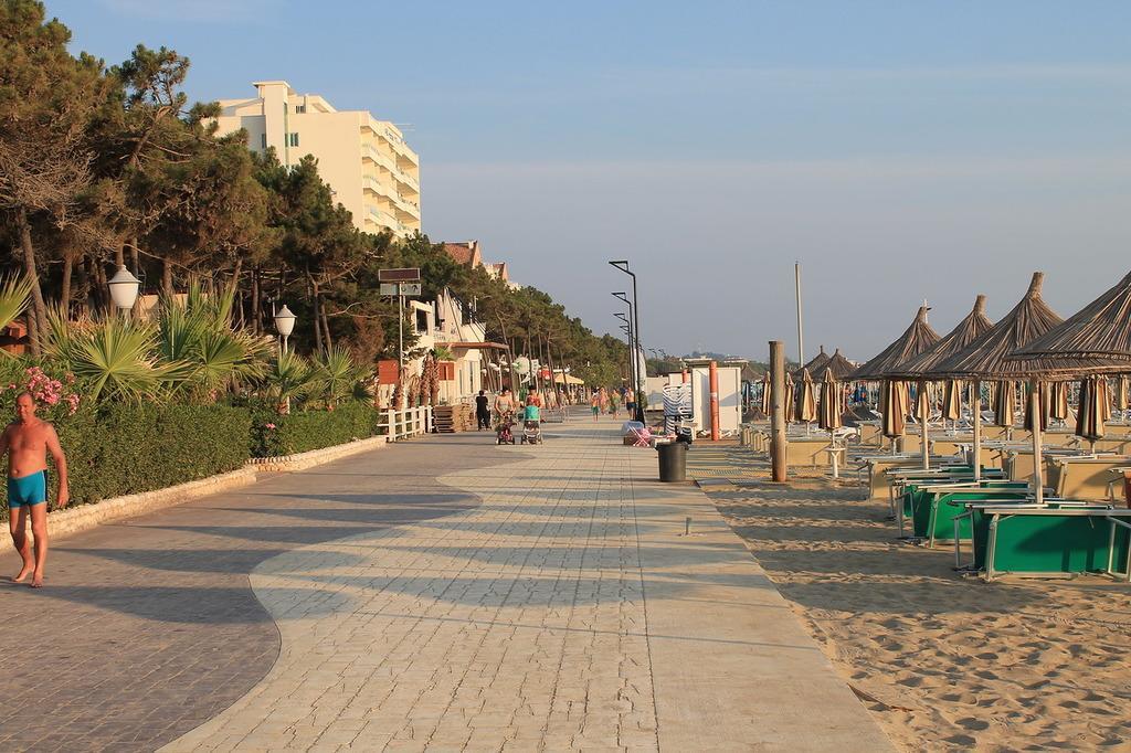 Aldom Apartments Durrës Eksteriør billede