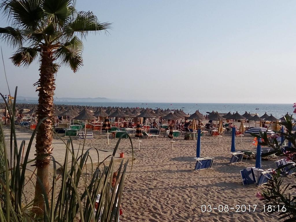 Aldom Apartments Durrës Eksteriør billede